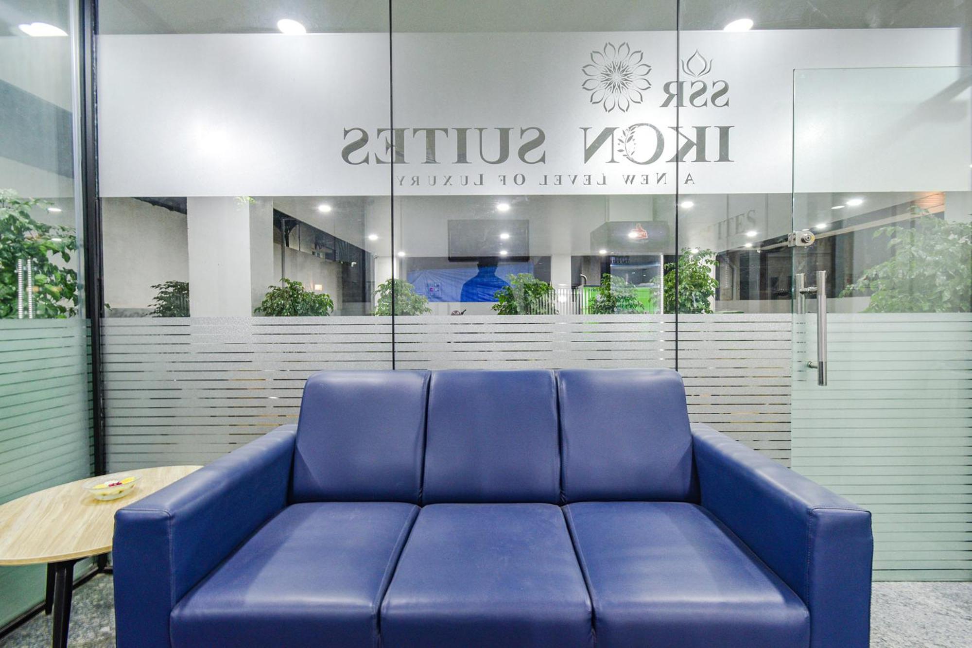 Fabhotel Ssr Ikon Suites - Nr Hyderabad Central University, Kondapur エクステリア 写真